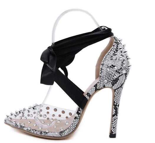 Sandales à talons cloutées lacets – Confort rock