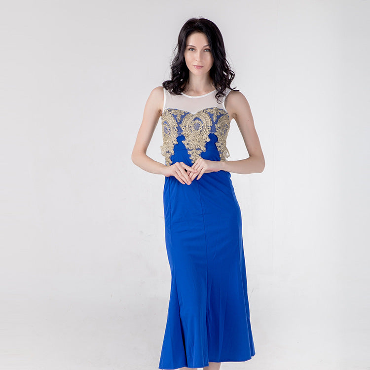 Robe longue sirène ajourée à col rond – style élégant, taille haute