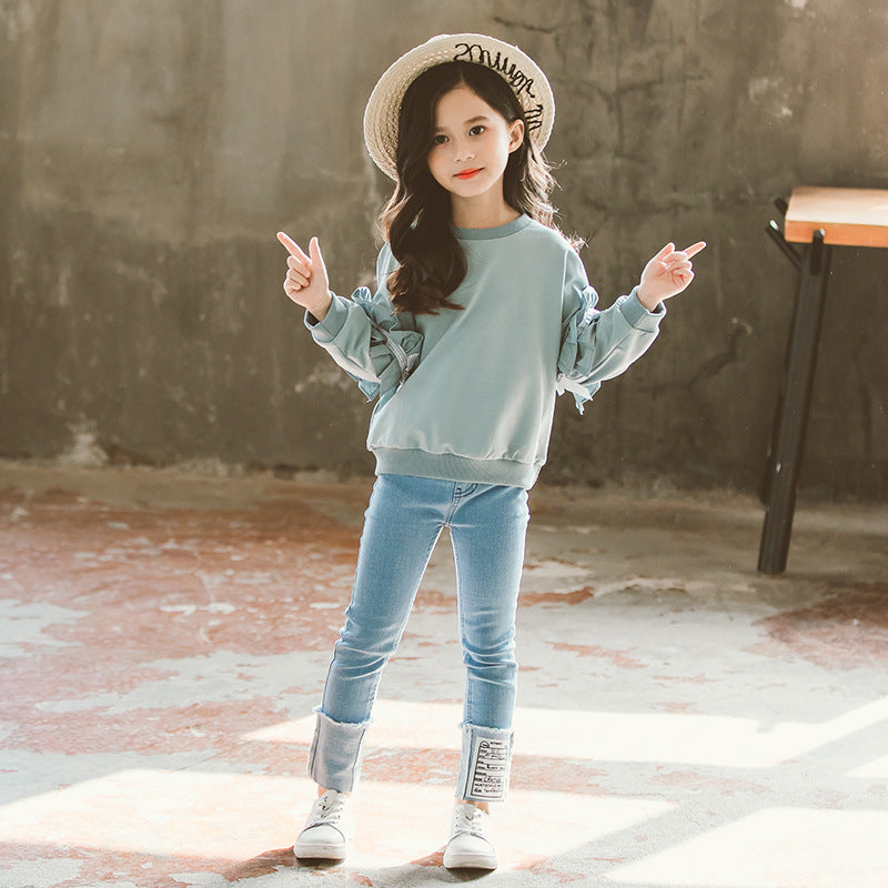 Costume enfant en jean avec manches en dentelle – ensemble pantalon, style chic