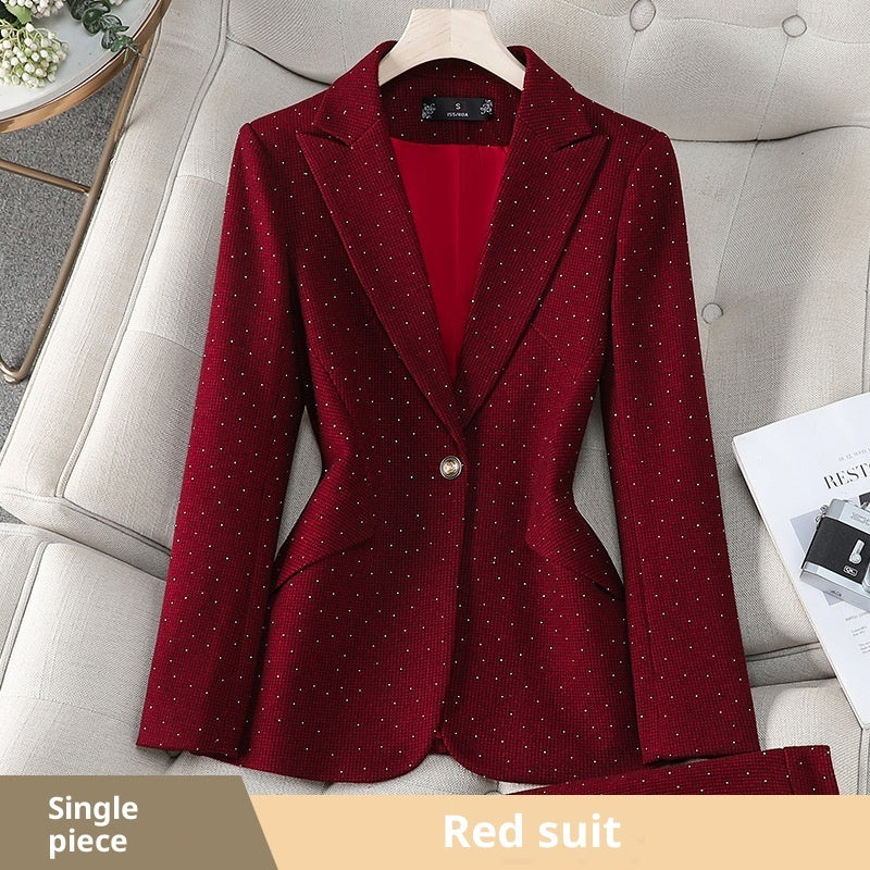Costume blazer strass femme gris/rouge/café – pantalon court chic affaires