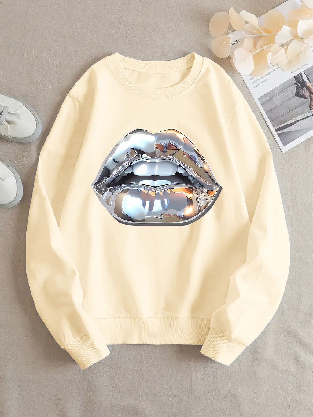 Sweat à manches longues femme motif lèvres silver cartoon.style fun et tendance.