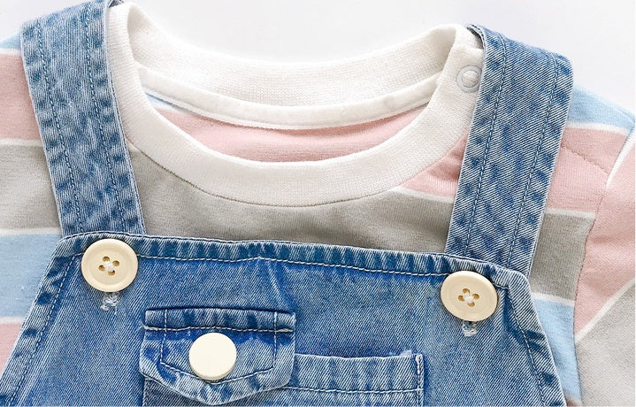 Salopette bébé en denim bleu – ensemble t-shirt manches courtes et pantalon