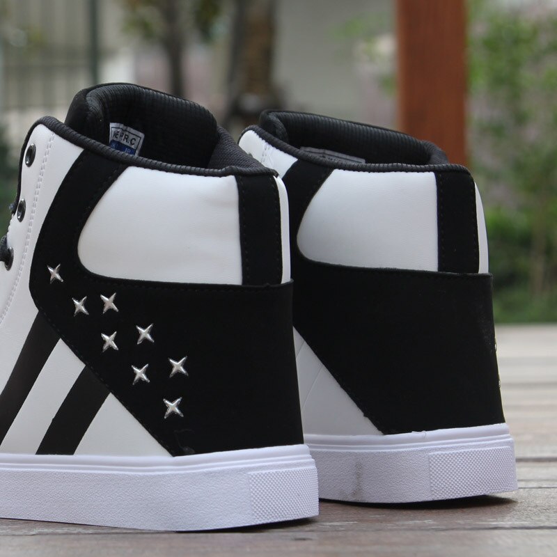 Baskets sportives montantes au look décontracté