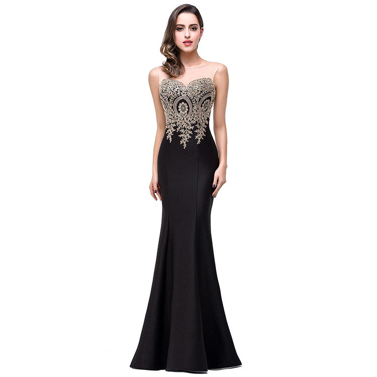Robe longue sirène ajourée à col rond – style élégant, taille haute