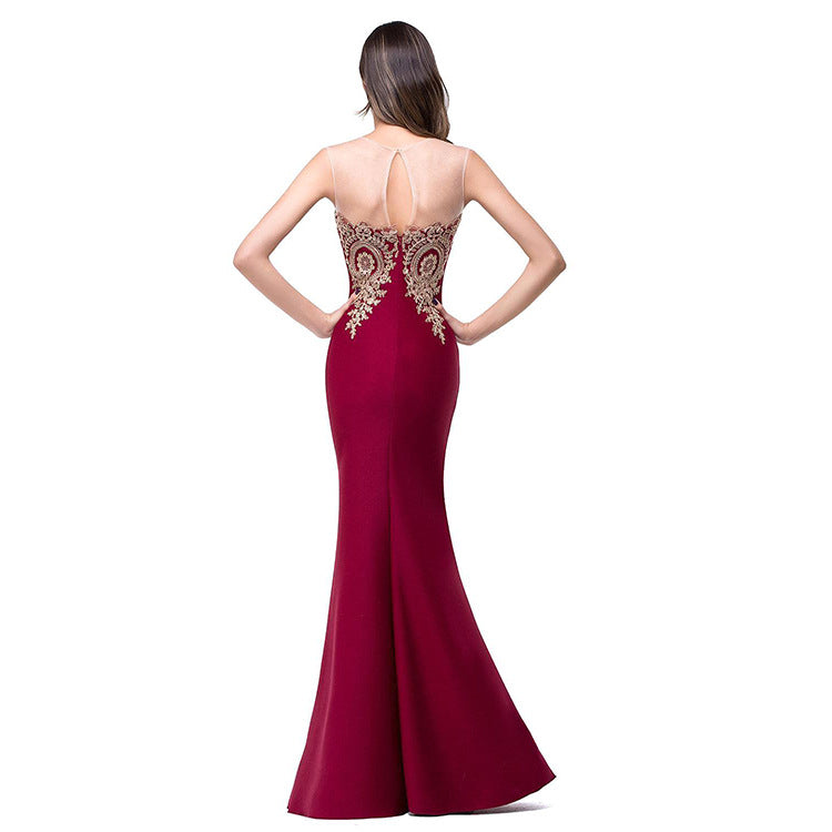 Robe longue sirène ajourée à col rond – style élégant, taille haute