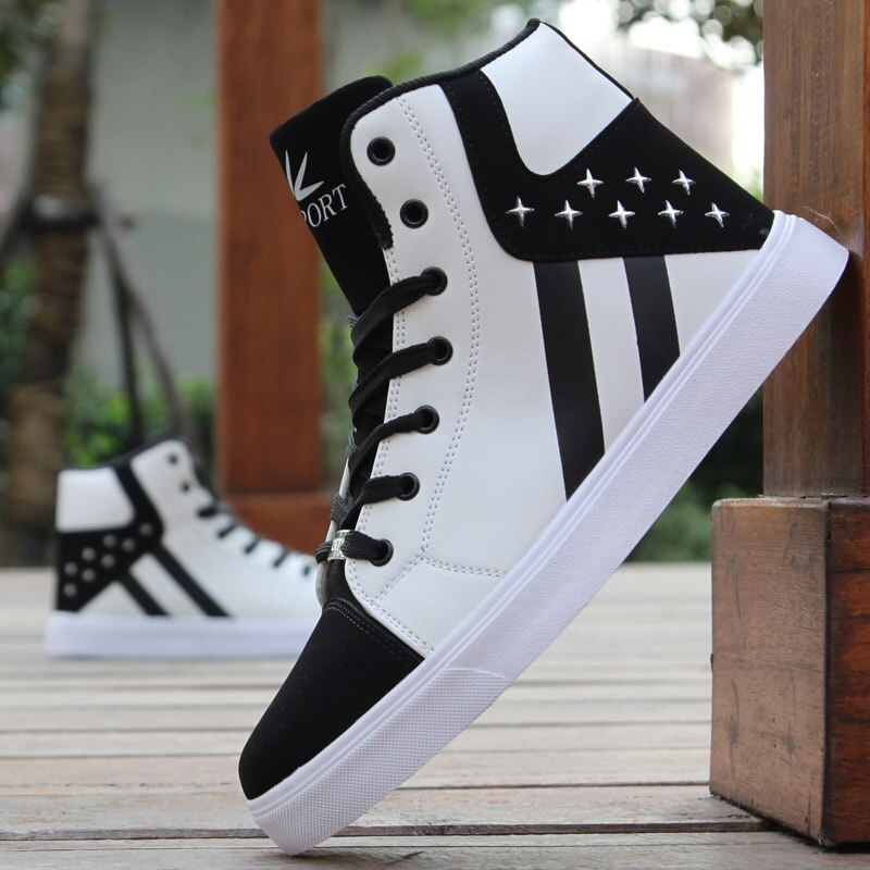 Baskets sportives montantes au look décontracté