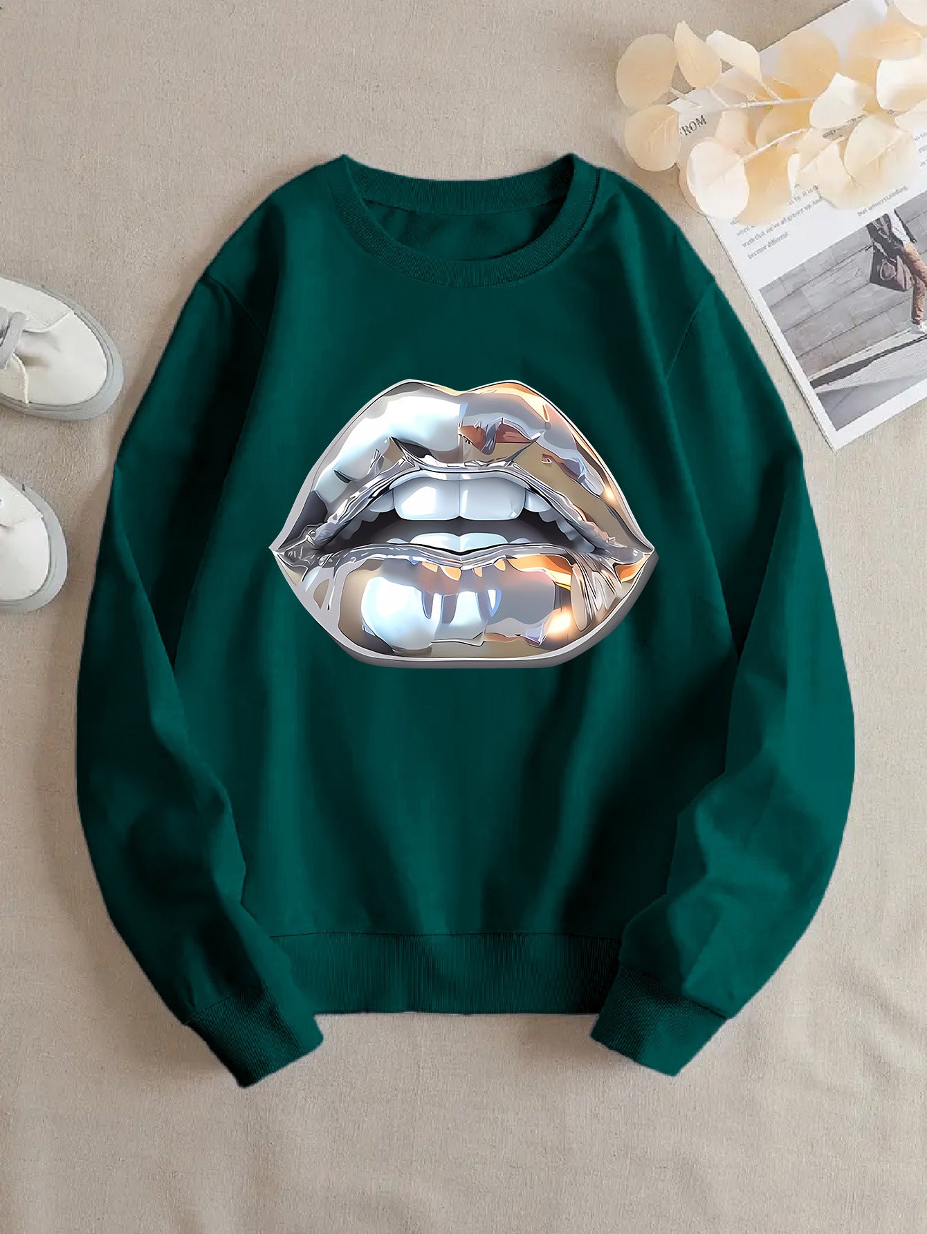 Sweat à manches longues femme motif lèvres silver cartoon.style fun et tendance.