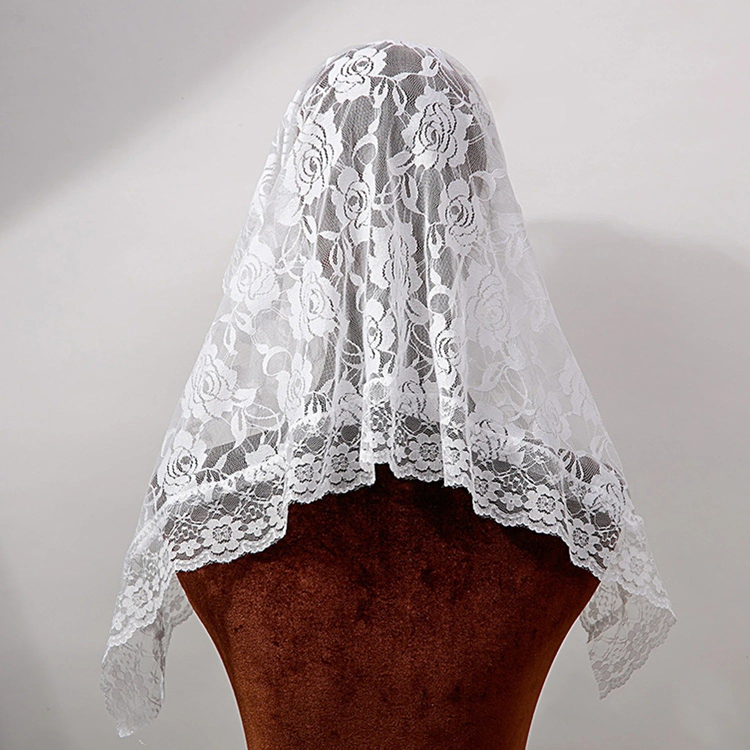 Lace bridal veil – elegant accessory for wedding, church, and evening