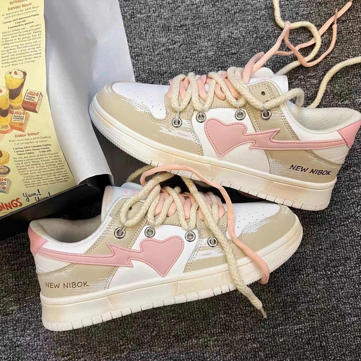 Baskets femme style rétro, look cute et polyvalent