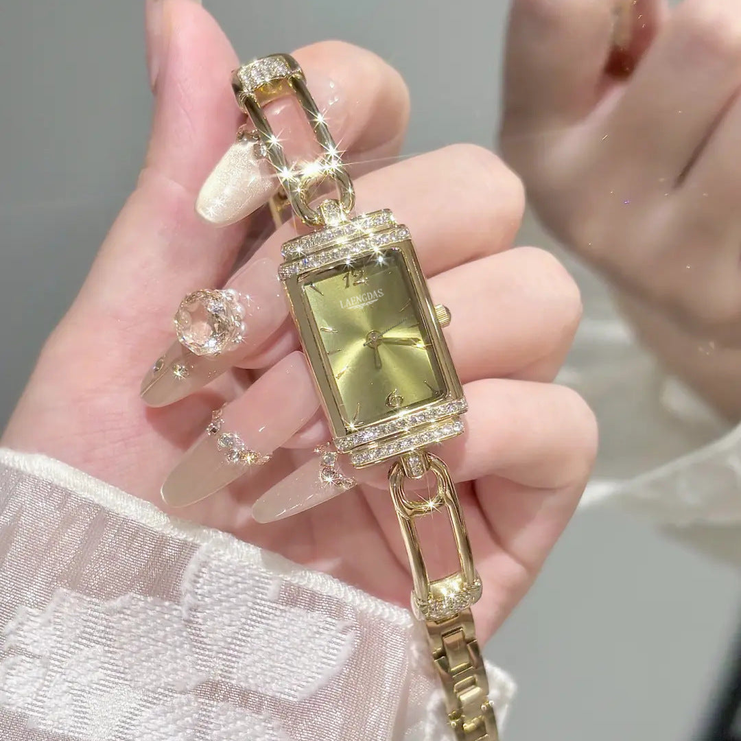 Montre femme petite style épingle 2026 – niche raffinée et minimaliste