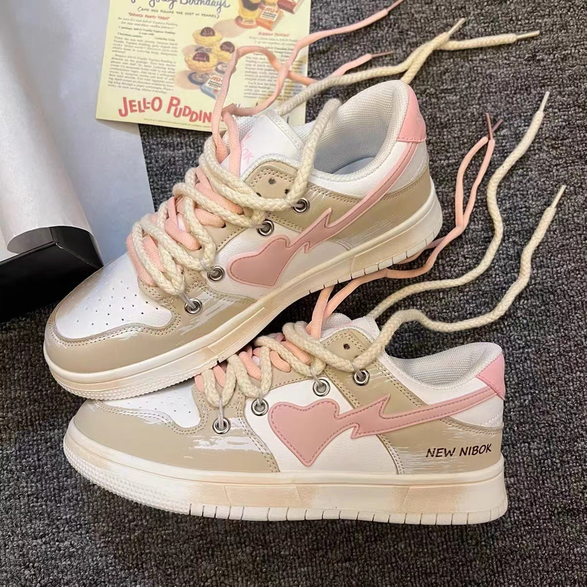 Baskets femme style rétro, look cute et polyvalent