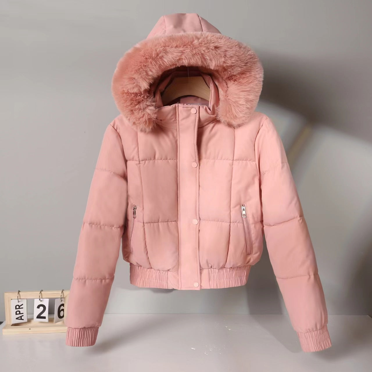 Parka courte femme rembourrée coton, style coréen Hong Kong hivernal.