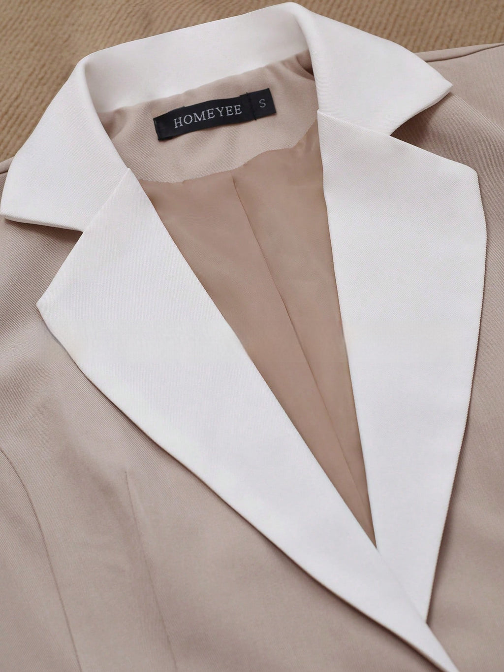 Elegant Women's Khaki Blazer – Chic Contrasting Buttons