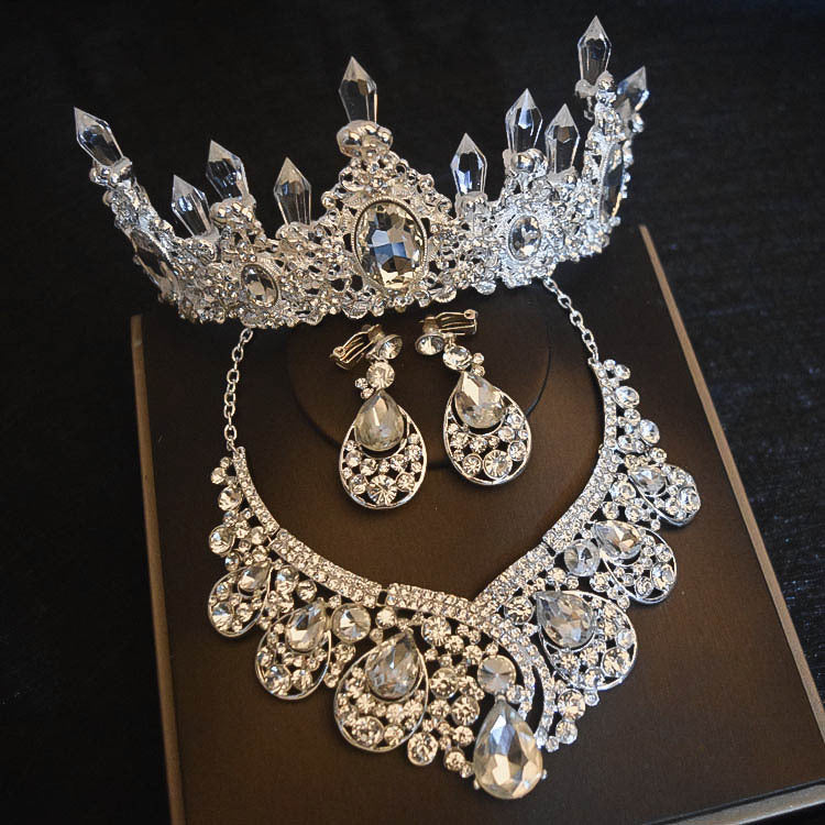 SET BIJOUX MARIAGE 3 PIÈCES FLEURS – COLLIER + BOUCLES OREILLES COURONNE TRES CHIC