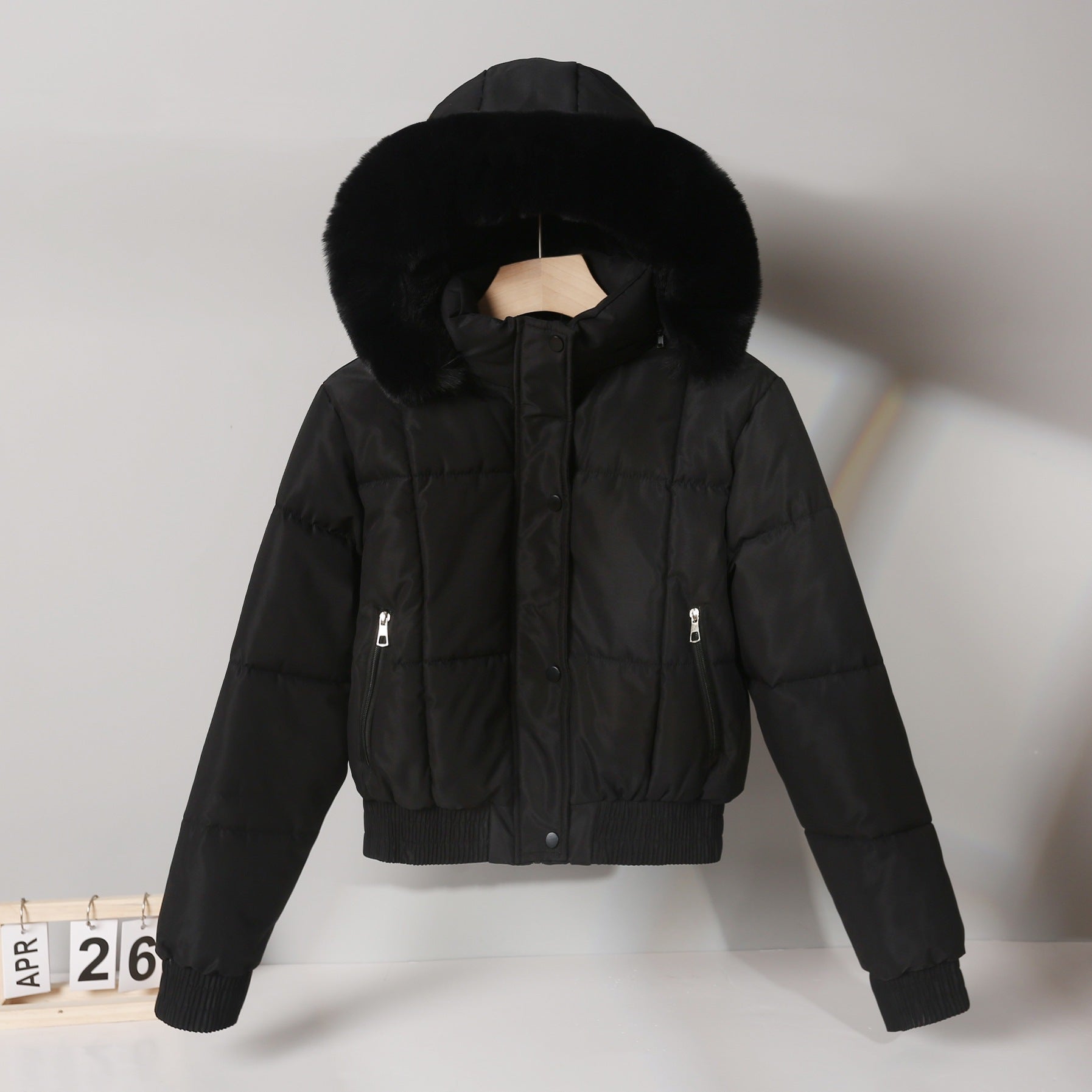 Parka courte femme rembourrée coton, style coréen Hong Kong hivernal.