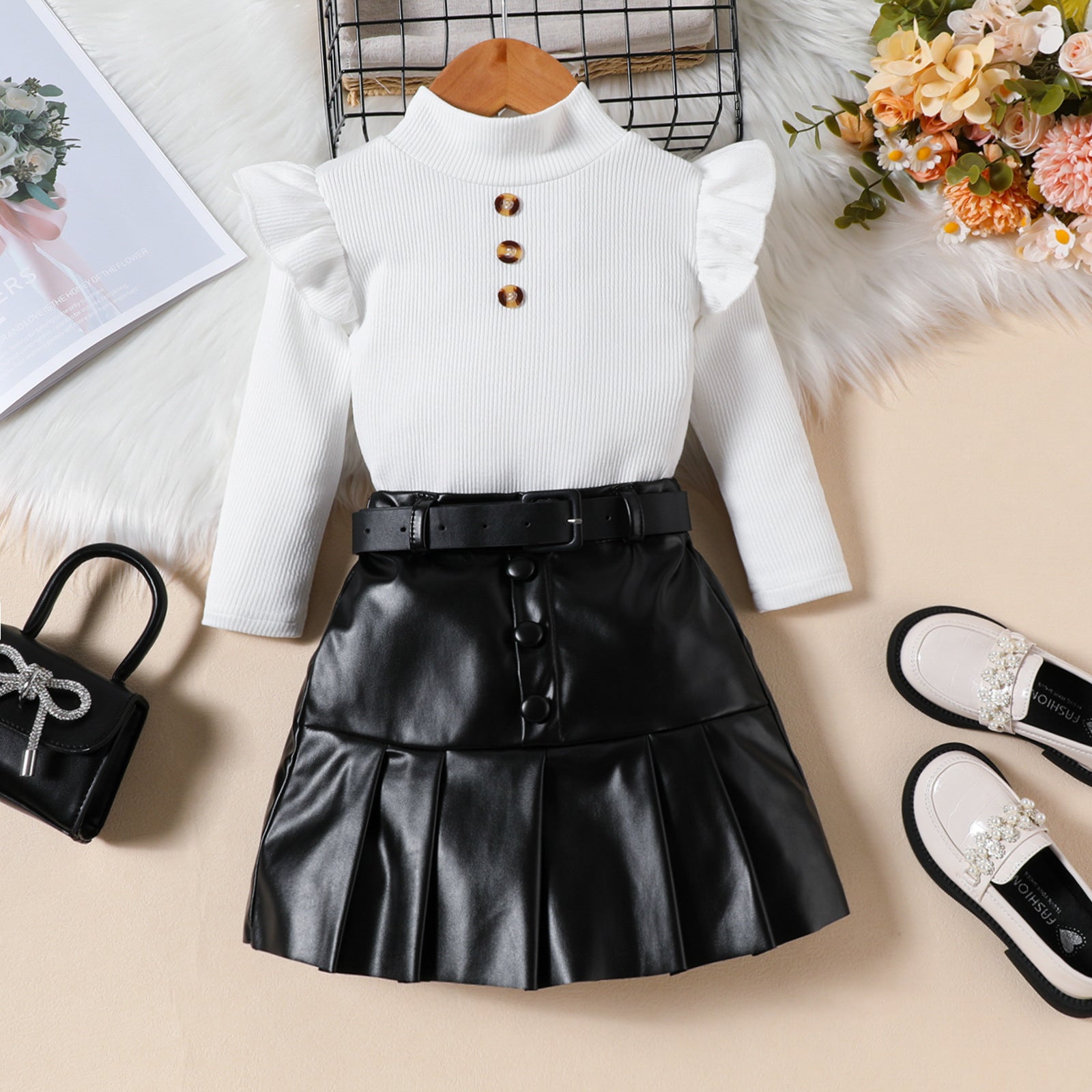 Ensemble 3 pièces fille col haut manches longues + jupe plissée similicuir + ceinture