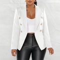 Veste tailleur petite taille femme moderne et flatteuse.